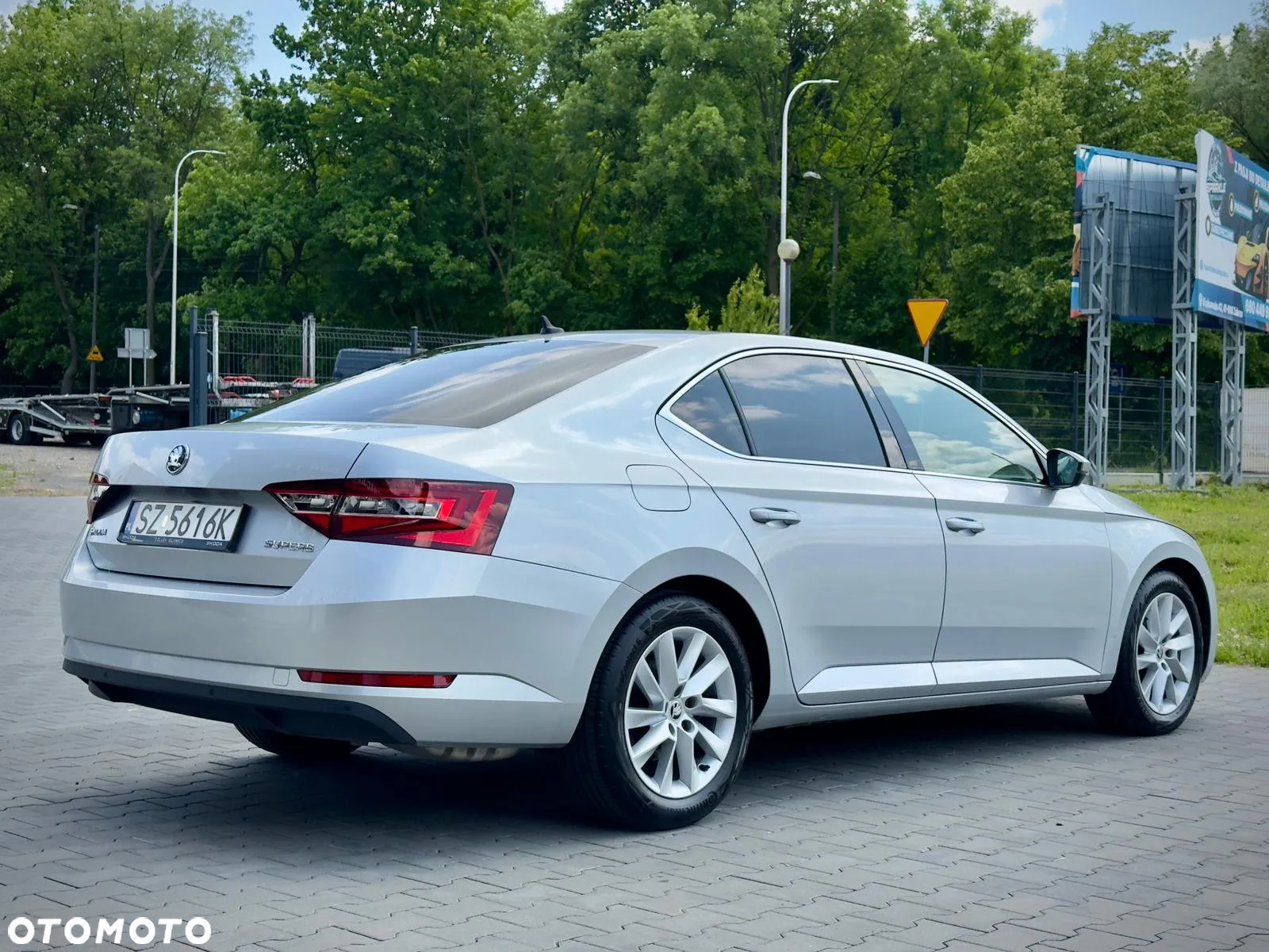 Skoda Superb 1.5 TSI ACT Ambition - 7