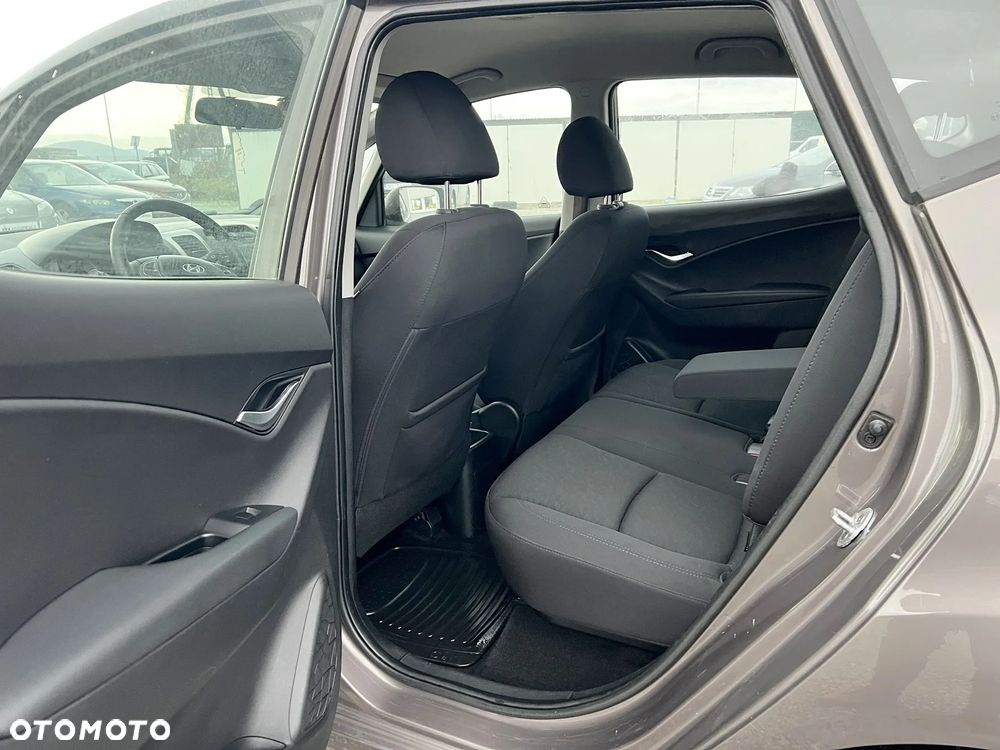 Hyundai ix20 1.4 Classic - 11