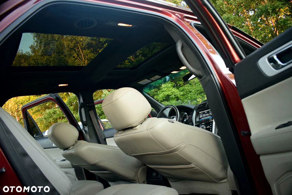Ford Explorer EcoBoost Plug-in Hybrid PLATINUM - 38