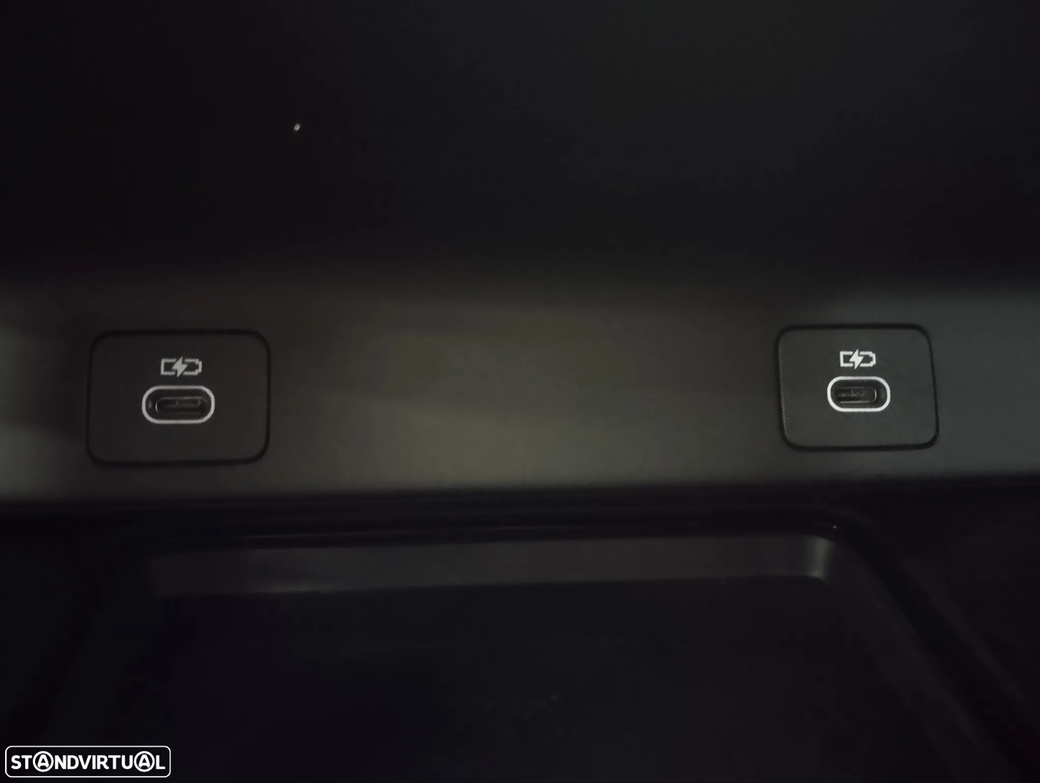 Land Rover Discovery Sport 1.5 I3 P300e AWD S - 44