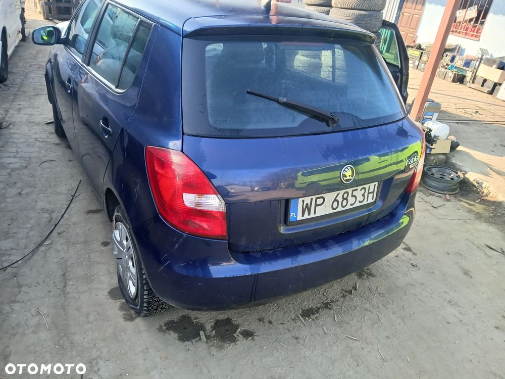 skoda fabia II LF5Q maska zderzak lampa grill błotnik drzwi zbiornik paliwa szyba lusterko klamka - 3