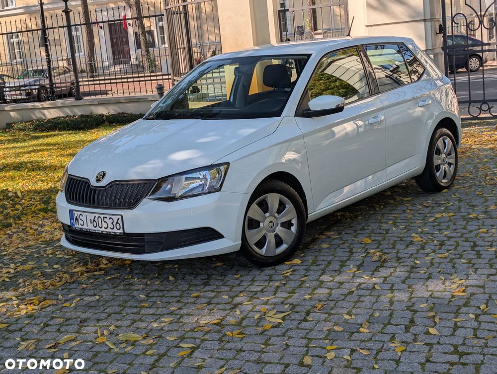 Skoda Fabia 2016 photo 2
