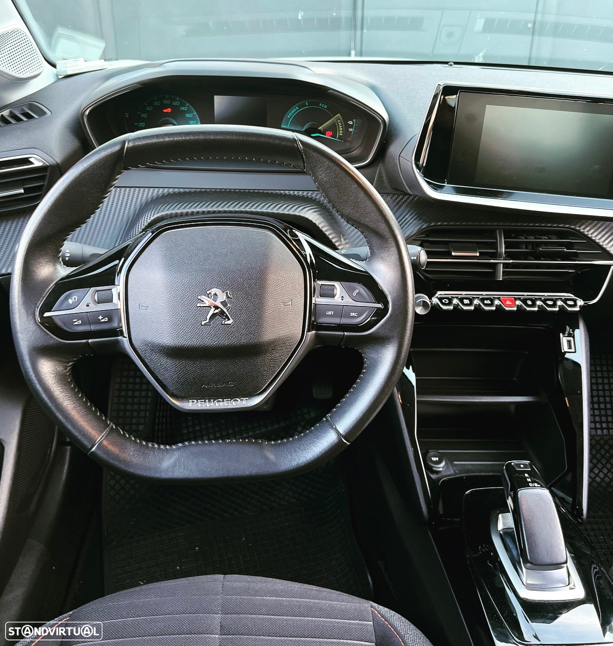 Peugeot e-208 - 6