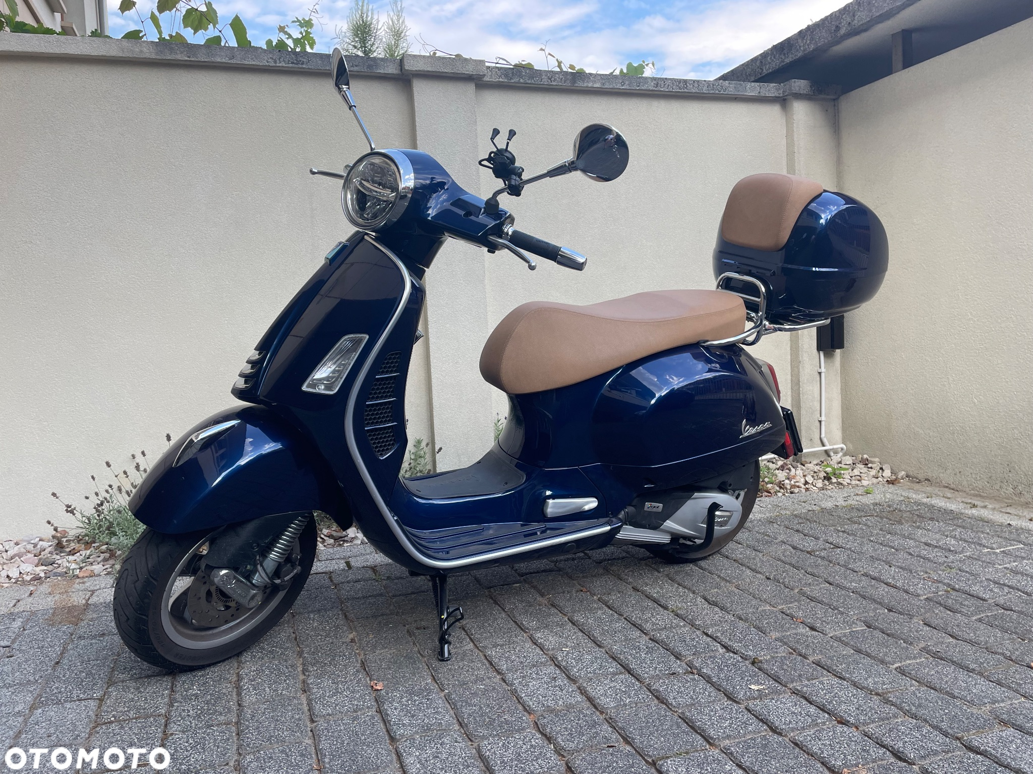 Piaggio Vespa - 2