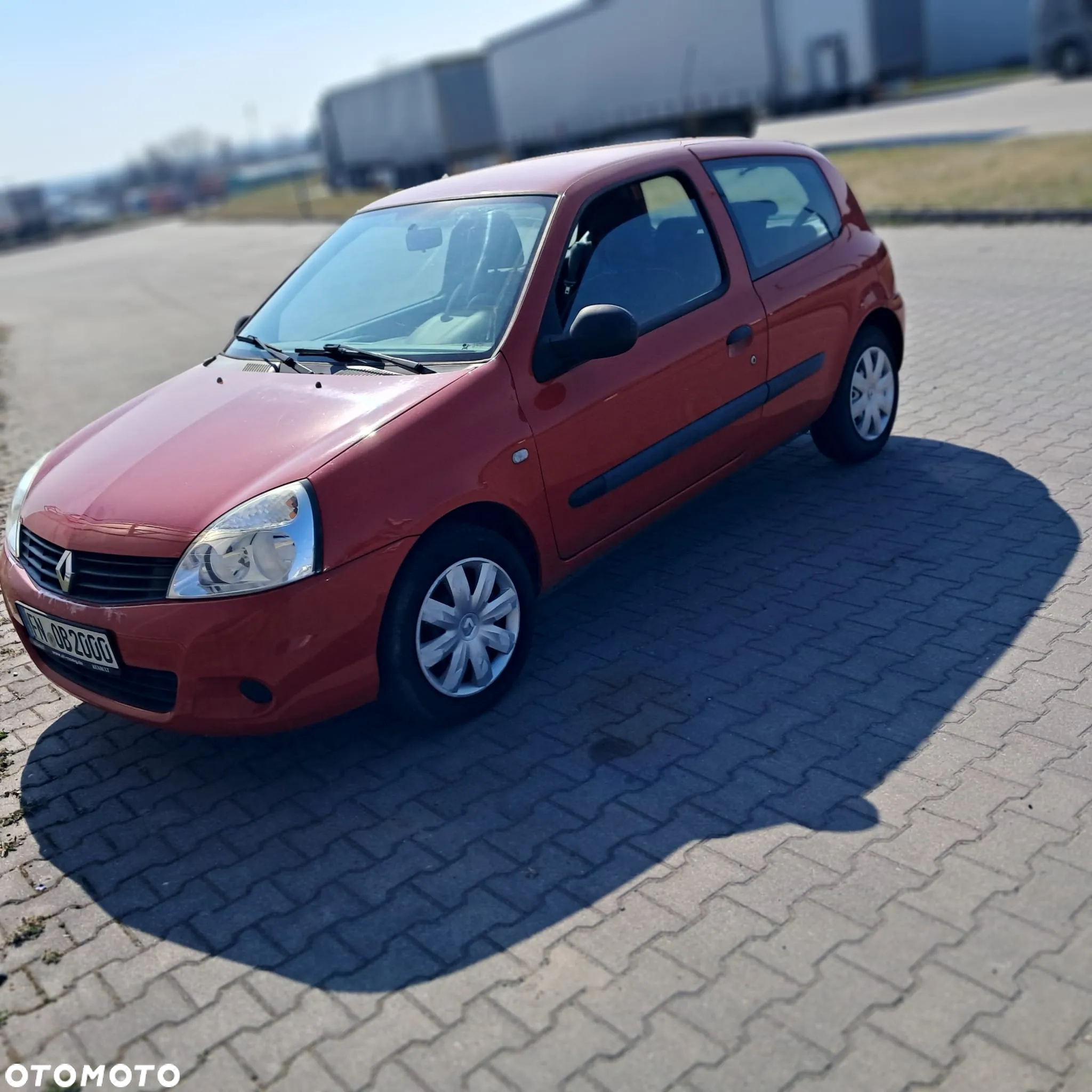 Renault Clio - 15