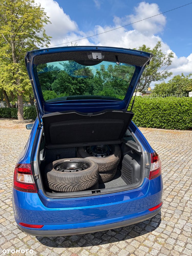 Skoda RAPID 1.2 TSI Cool Edition - 28