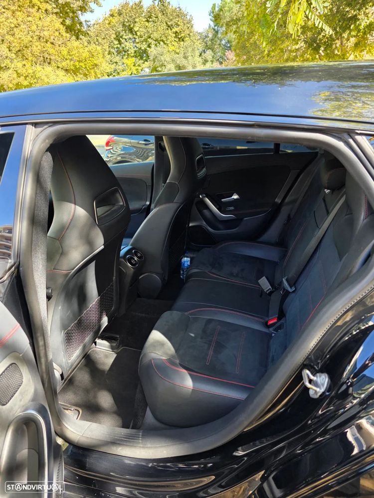 Mercedes-Benz CLA 180 d Shooting Brake 7G-DCT AMG Line - 6