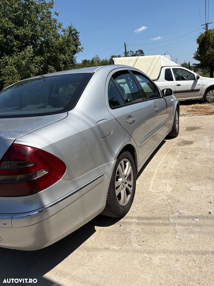 Mercedes-Benz E - 9
