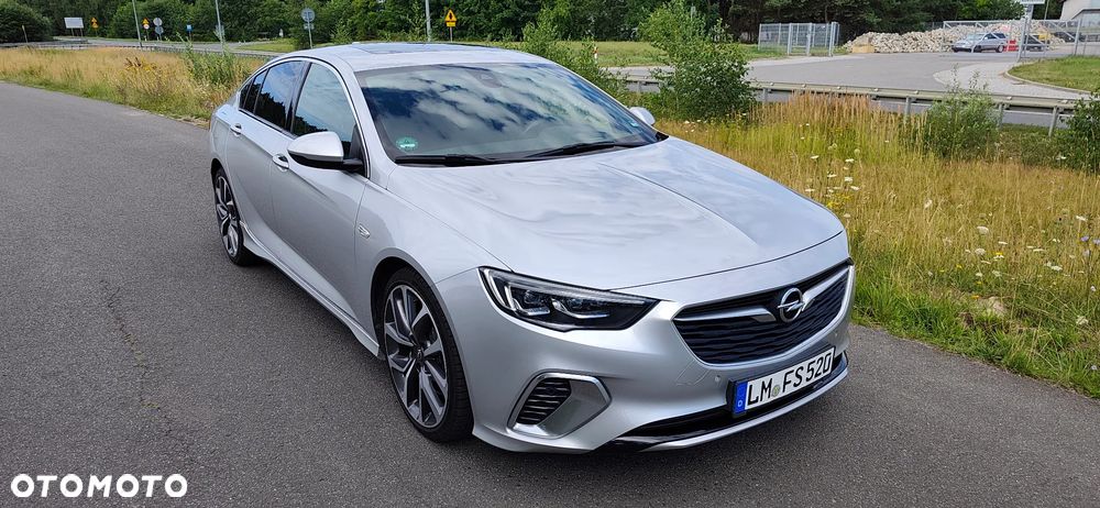 Opel Insignia 2.0 T 4x4 GSi S&S - 17
