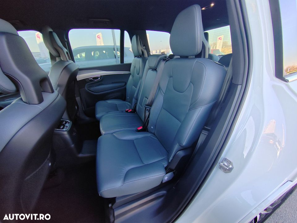 Volvo XC 90 T8 AWD Twin Engine Geartronic Momentum - 17