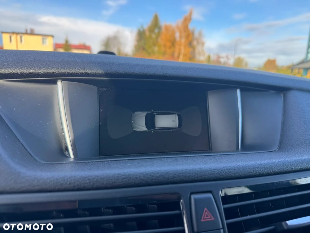 BMW X1 xDrive18d xLine - 15