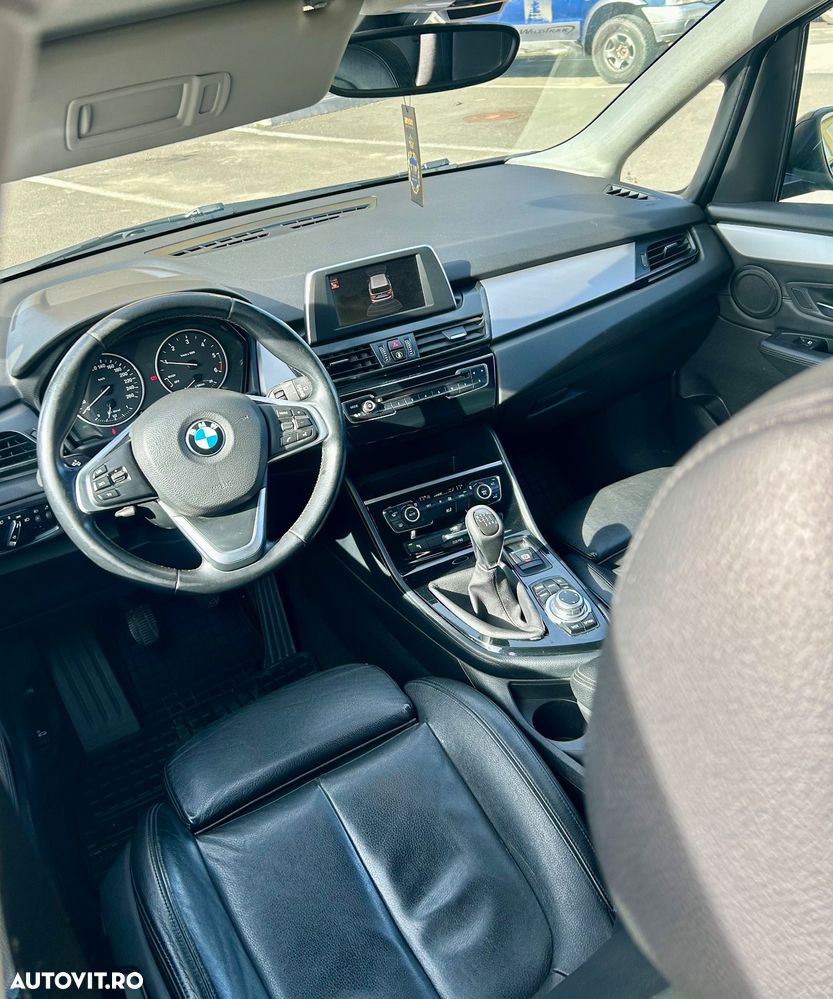 BMW Seria 2 216d Standard - 6