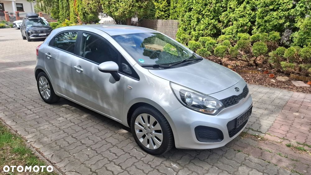Kia Rio 1.2 Dream Team Edition - 1