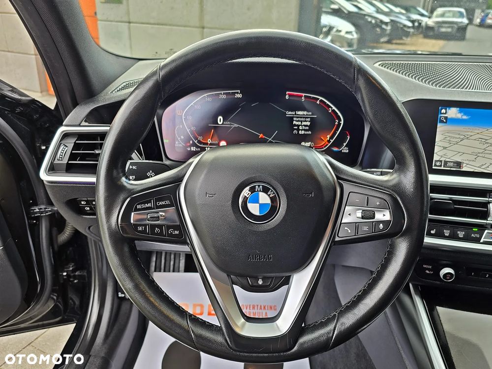 BMW Seria 3 320d xDrive Sport - 26