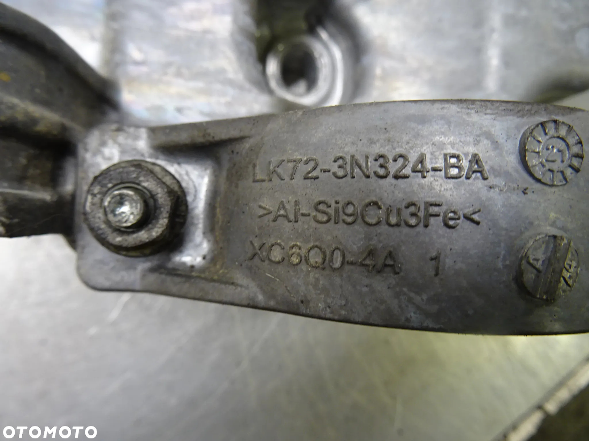LAND ROVER FREELANDER II 06-11 2.2D ŁAPA PODPORA PÓŁOSI - 2