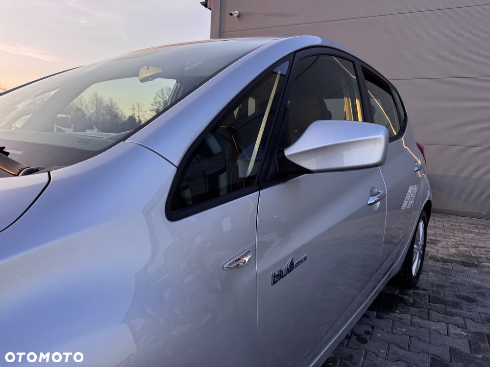 Hyundai ix20 1.6 CRDi blue YES Gold - 4