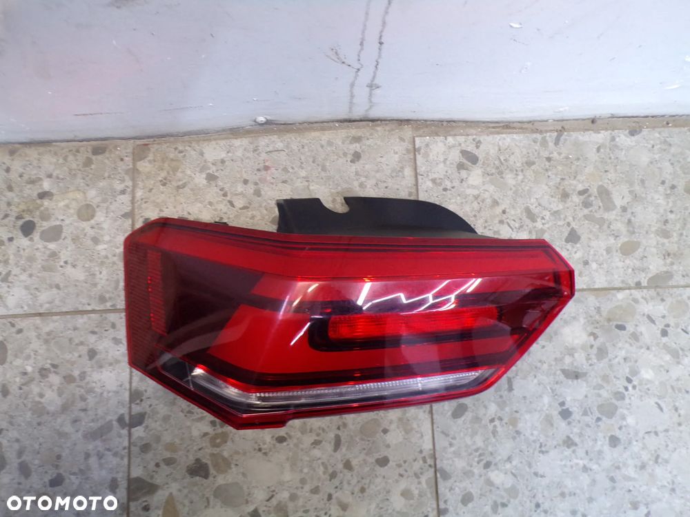 LAMPA LEWY TYŁ VOLKSWAGEN ID3 10A945095B - 2