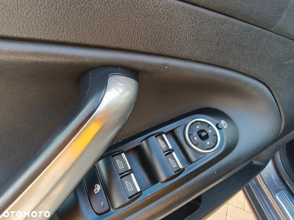 Ford Mondeo 2.0 TDCi Titanium - 32