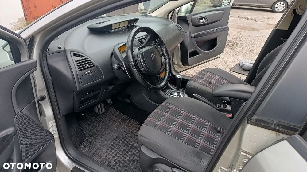 Citroën C4 - 8