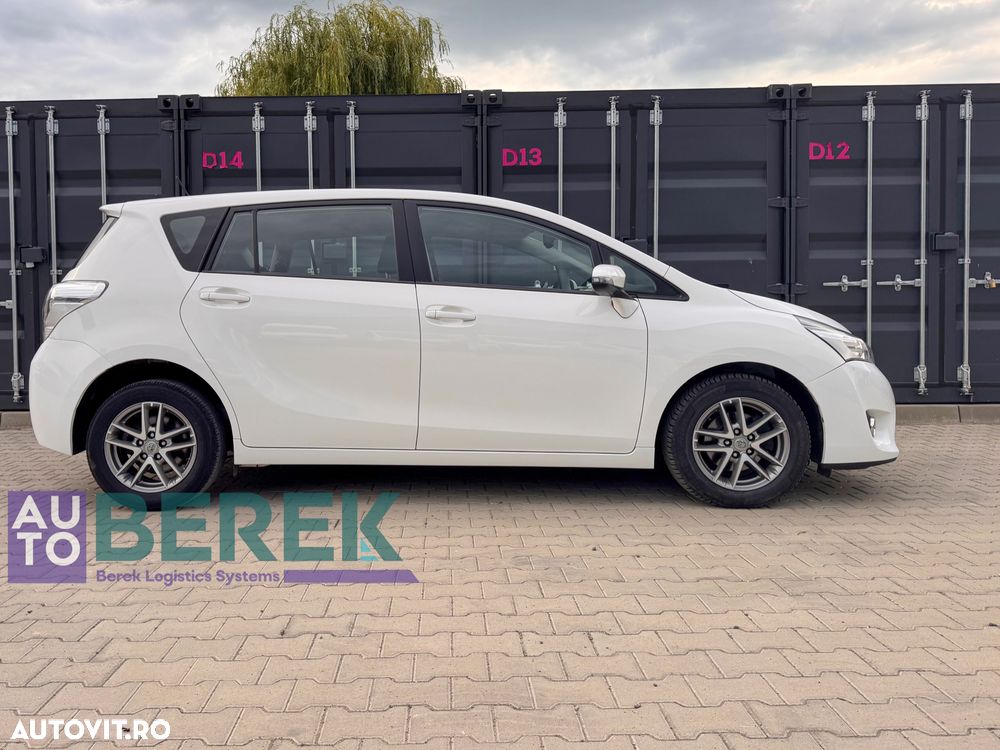 Toyota Verso - 5