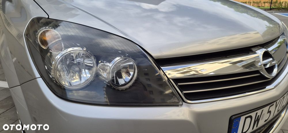 Opel Astra 1.6 Essentia - 13