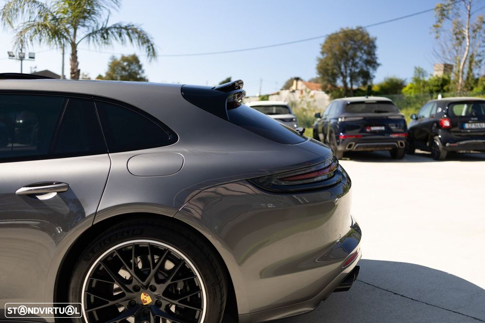 Porsche Panamera Sport Turismo 4 E-Hybrid - 18