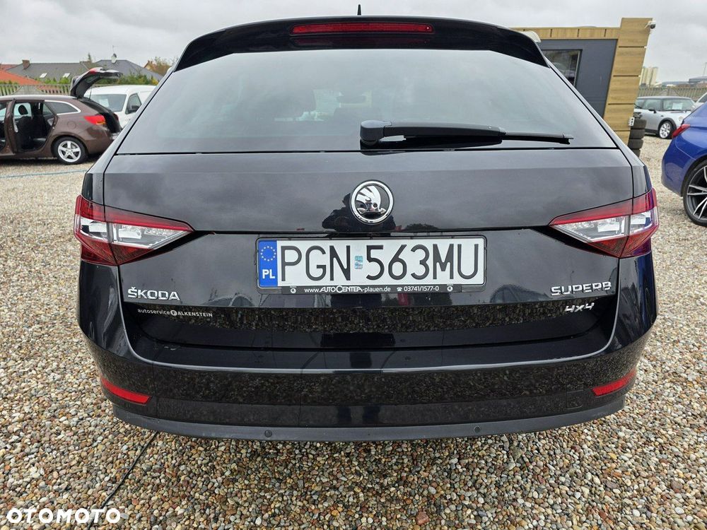 Skoda Superb 2.0 TDI SCR 4x4 Ambition DSG - 8