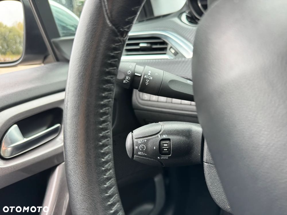 Peugeot 2008 1.2 Pure Tech Style S&S - 14
