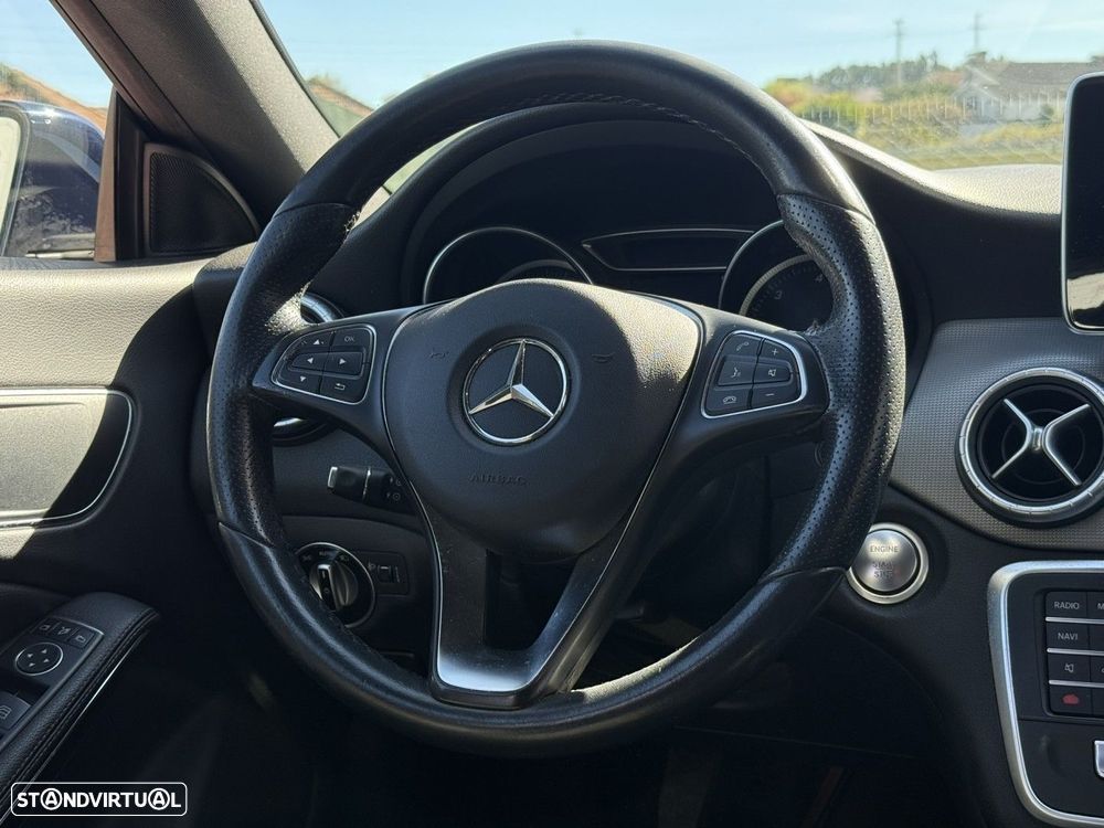 Mercedes-Benz CLA 180 d Shooting Brake Urban - 8