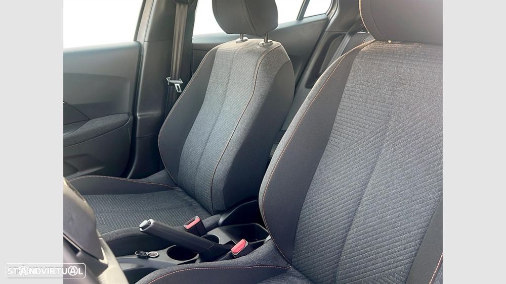 Peugeot 2008 1.2 PureTech Style — fotografia 12