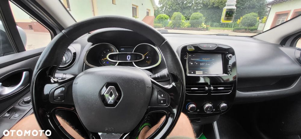Renault Clio - 21