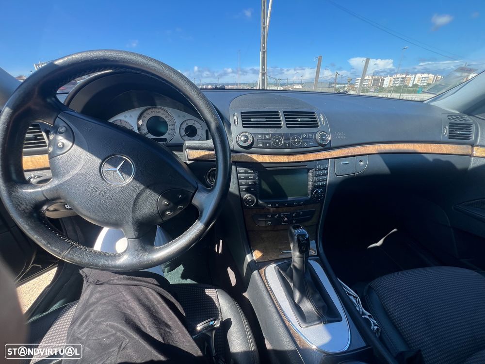 Mercedes-Benz E 220 CDi Avantgarde - 17