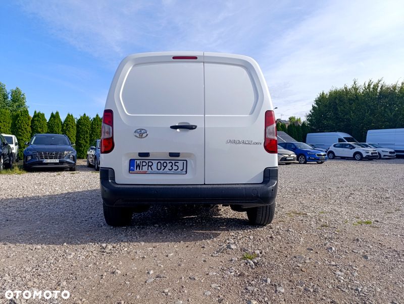 Toyota Proace City Furgon 2.3T - 11