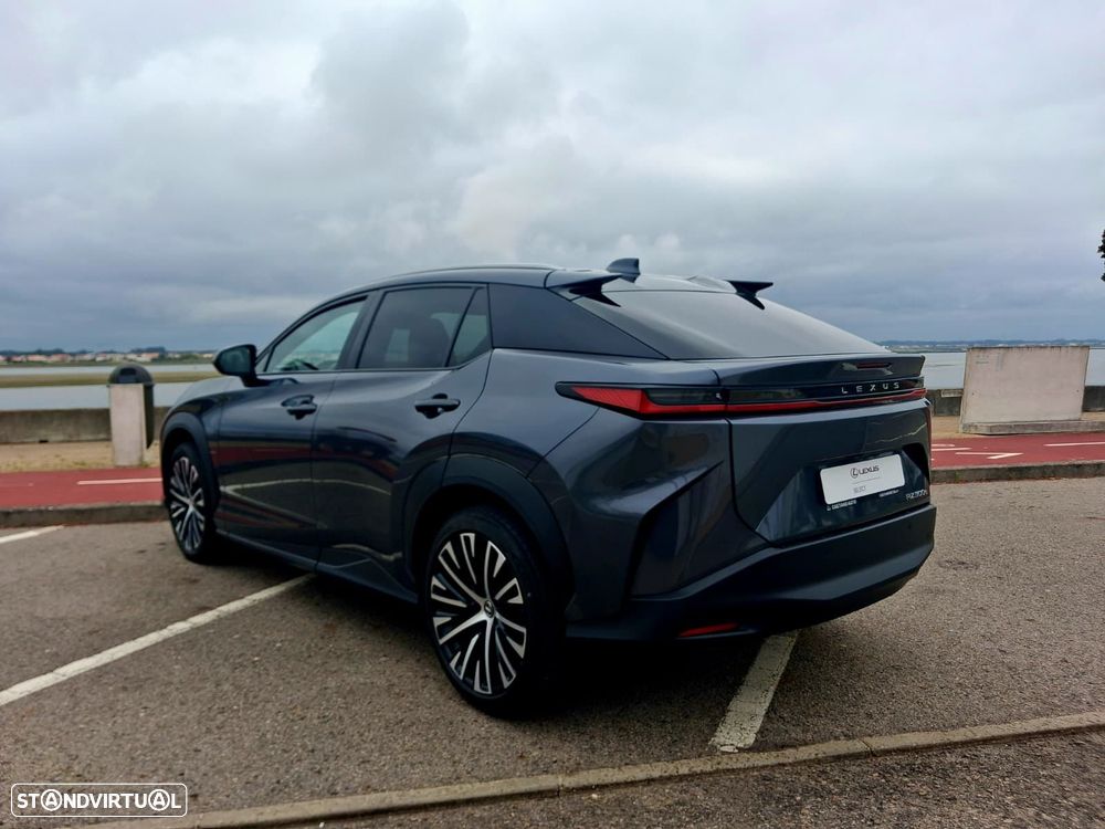 Lexus RZ 300e Premium - 8