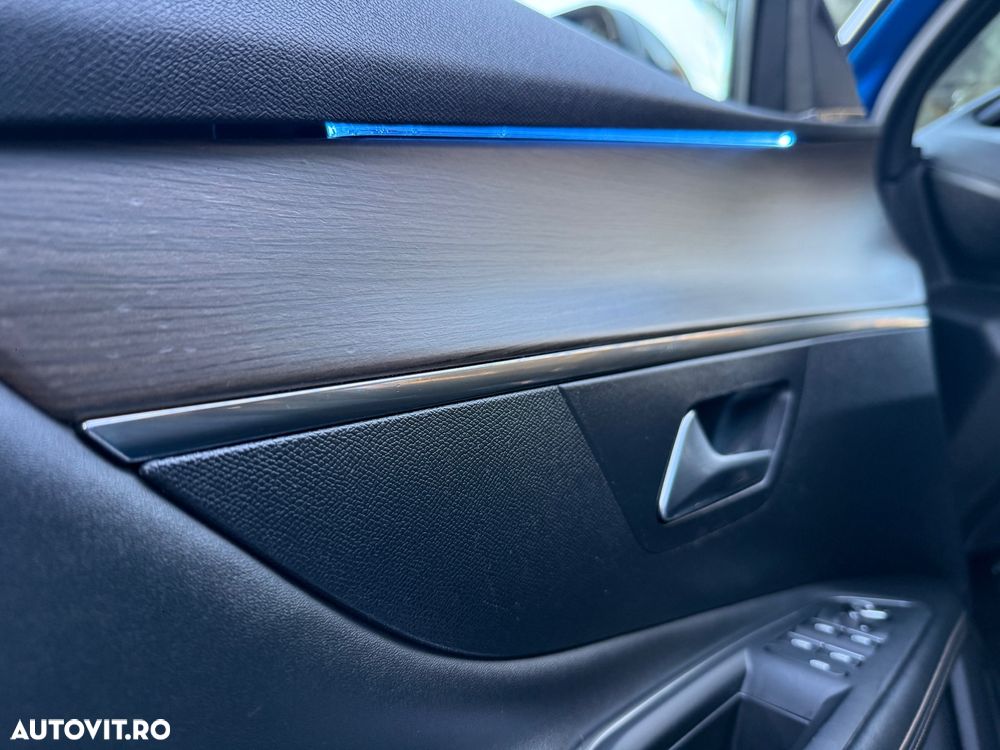 Peugeot 3008 Hybrid4 300 e-EAT8 GT Pack - 32