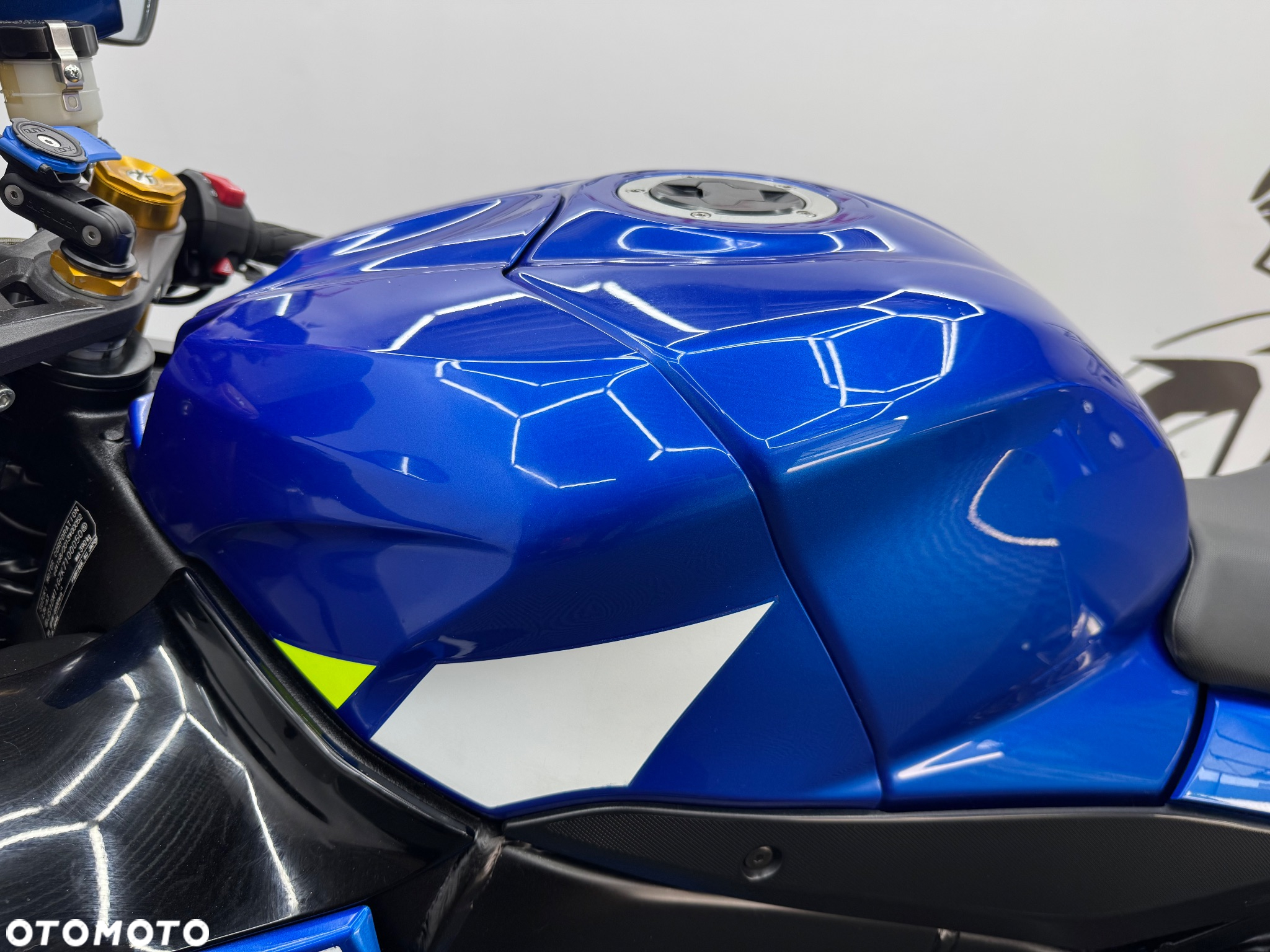 Suzuki GSX-R - 16