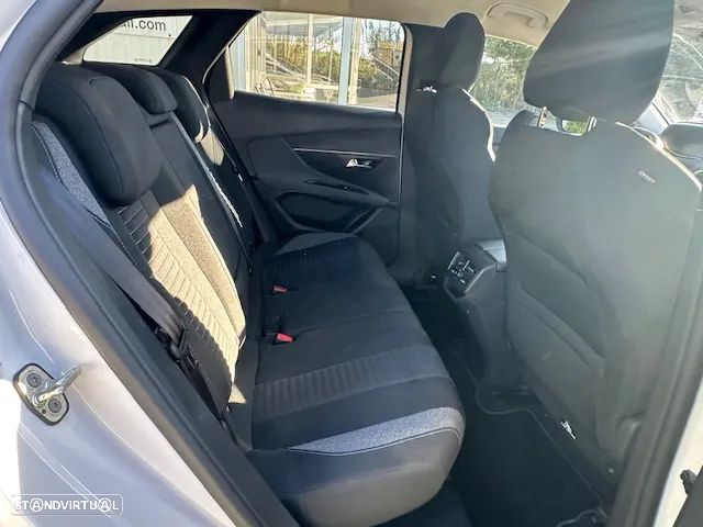 Peugeot 3008 1.5 BlueHDi Active Pack EAT8 - 14