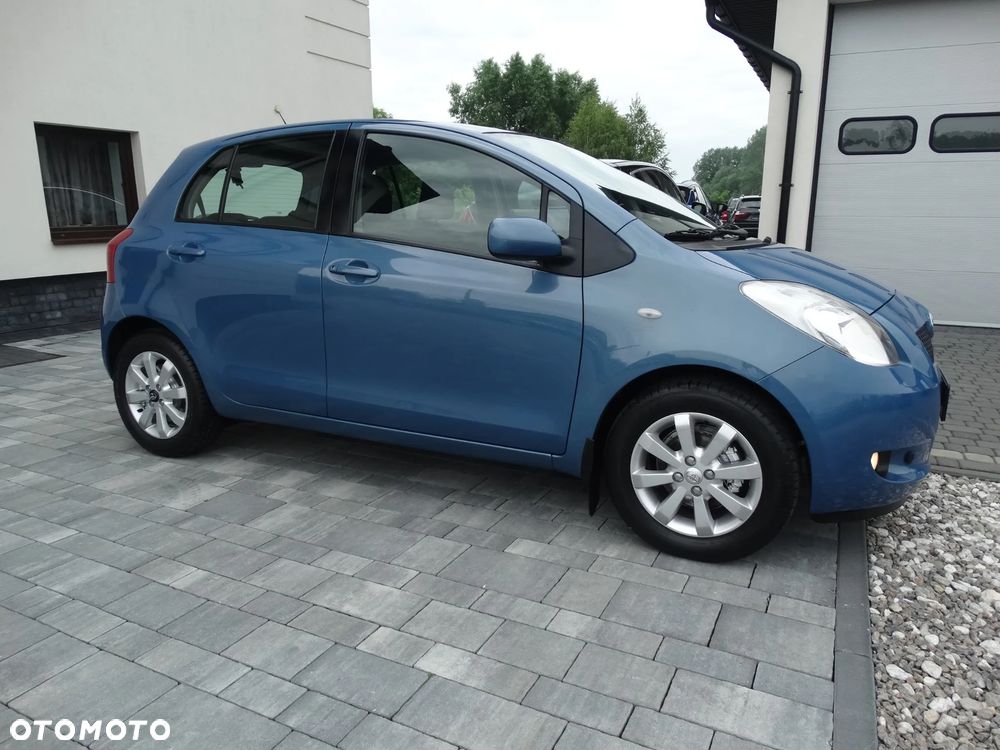 Toyota Yaris 1.3 VVT-i Cool - 4