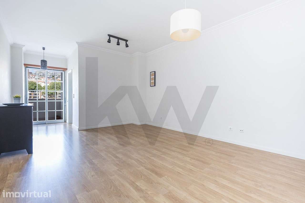Apartamento T1 em Barcarena – Tranquilidade, Conforto e Excelente Esta - Grande imagem: 2/21