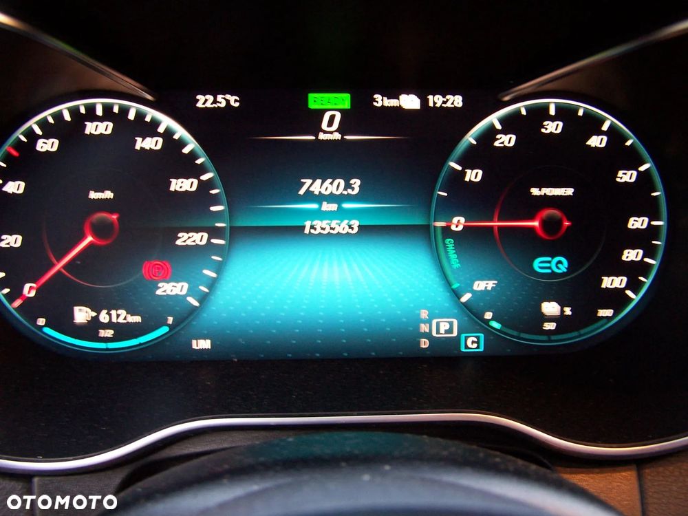 Mercedes-Benz GLC 220 d 4Matic 9G-TRONIC AMG Line - 31