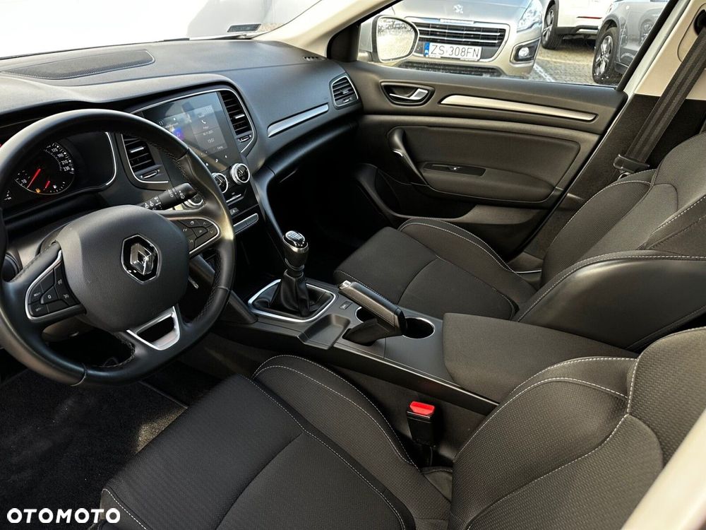 Renault Megane 1.3 TCe Zen - 7