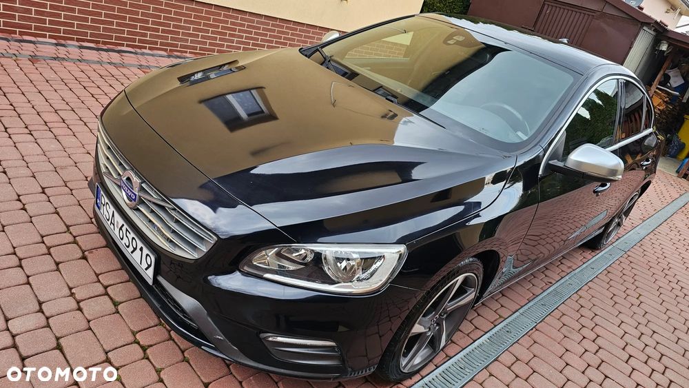 Volvo S60 T3 R-Design Summum - 2