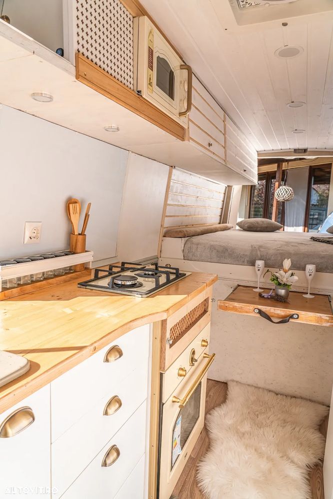 Mercedes-Benz Sprinter - 6