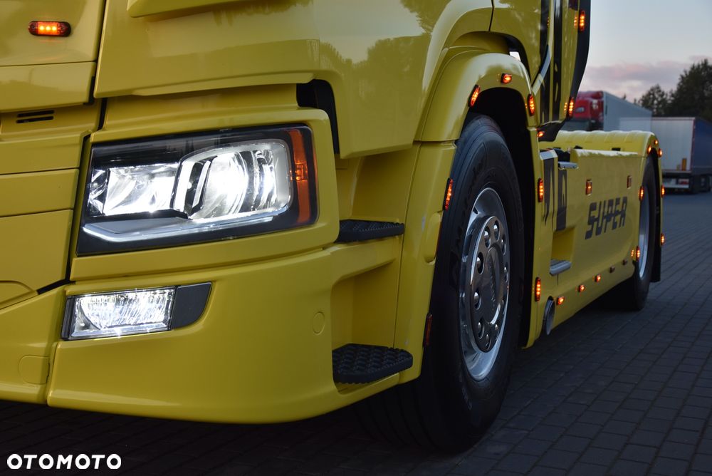 Scania S450 / ALU-FELGI / VIRTUALNE ZEGARY / CENTRALNE SMAROWANIE / SKÓRA / FULL LED / STANDARD / RETARDER / HYDRAULIKA ! PTO! Jak nowa ! ! - 24