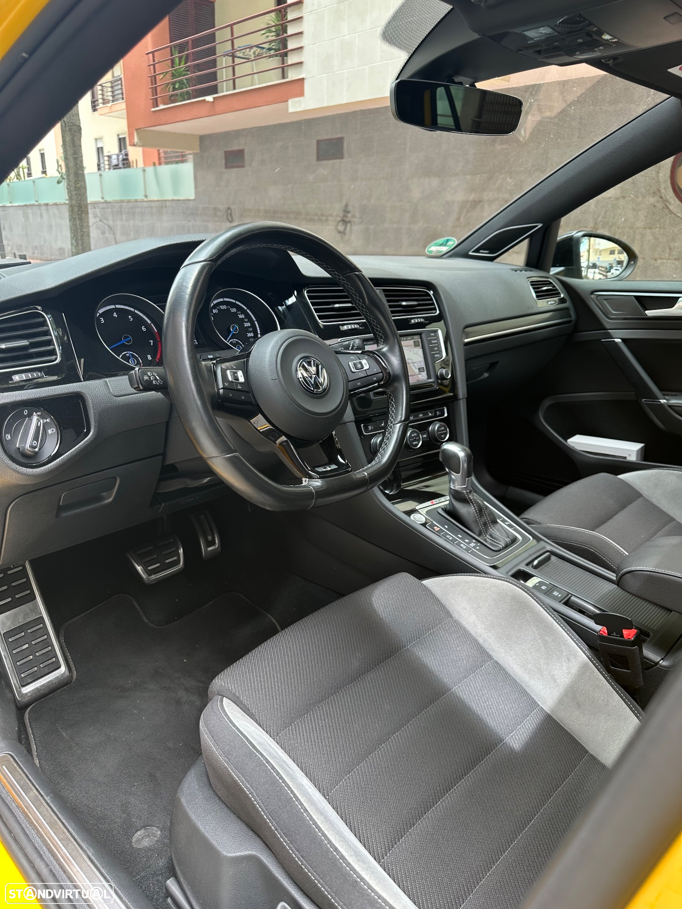 VW Golf 2.0 TSI R DSG - 8