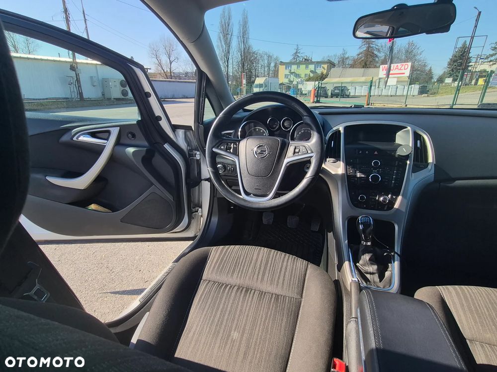 Opel Astra 1.4 Turbo - 9