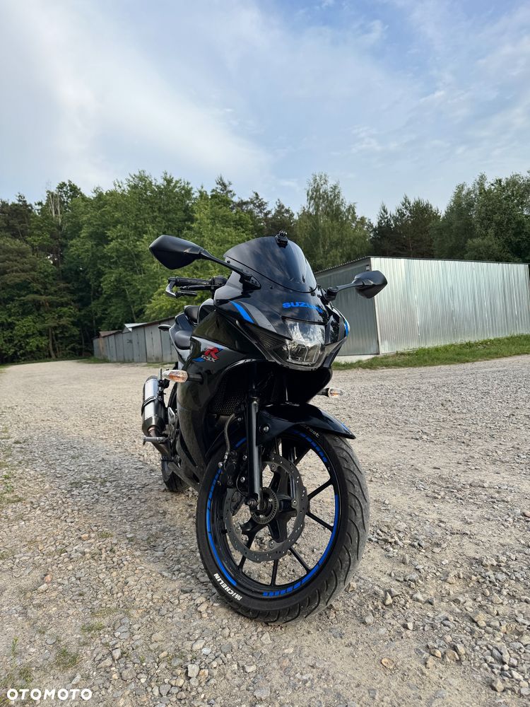 Suzuki GSX-R - 3