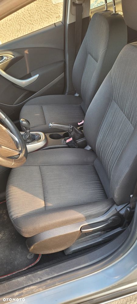 Opel Astra 1.4 Turbo - 5