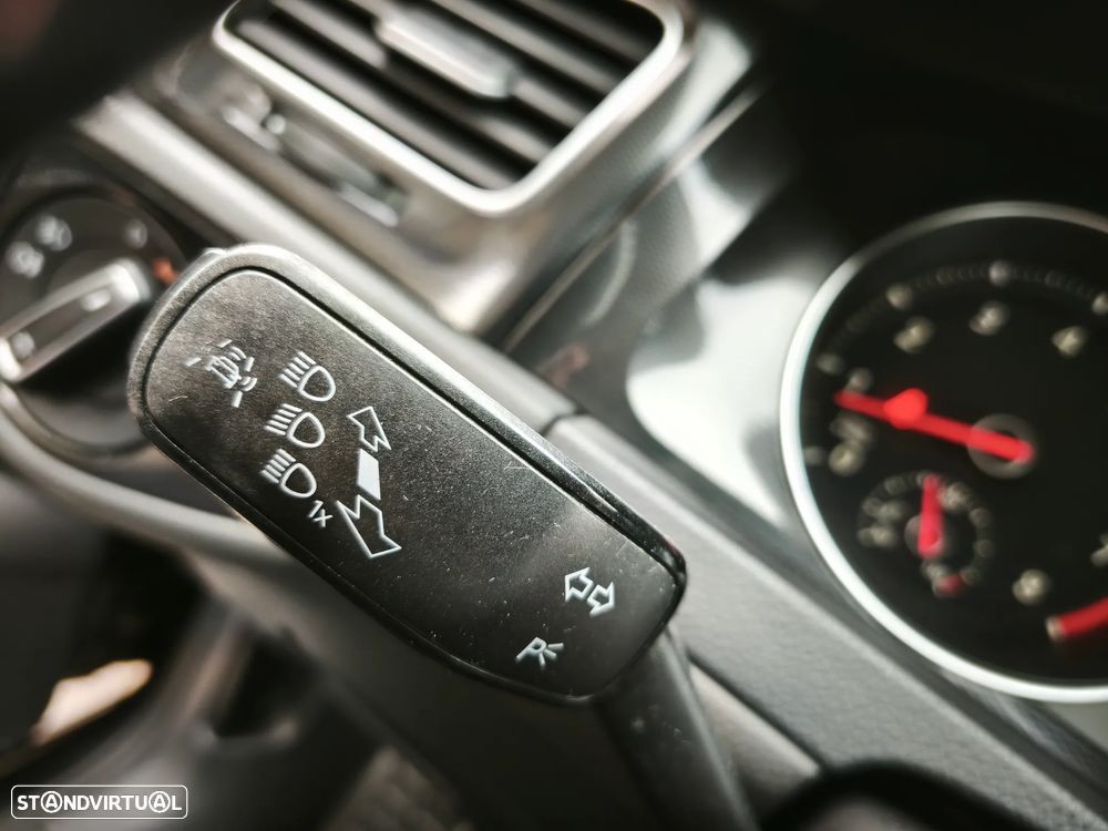 VW Golf GTI Performance BlueMotion - 31