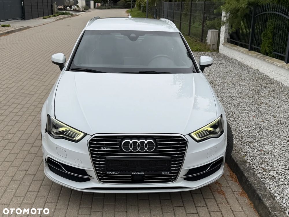 Audi A3 Sportback 1.4 TFSI e-tron S line Sportpaket - 25